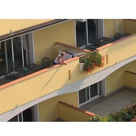 Miralago & Apart-hotel 3*