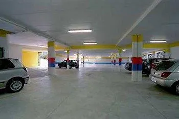 Aparthotel Miralago & 3*