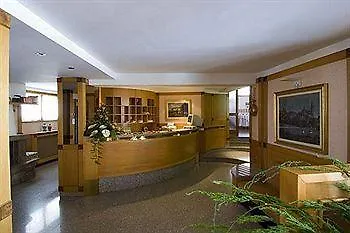Aparthotel Miralago & Manerba del Garda