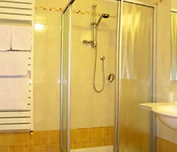 Miralago & 3* מנרבה דל גארדה