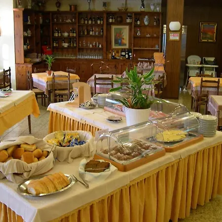 Aparthotel Miralago &