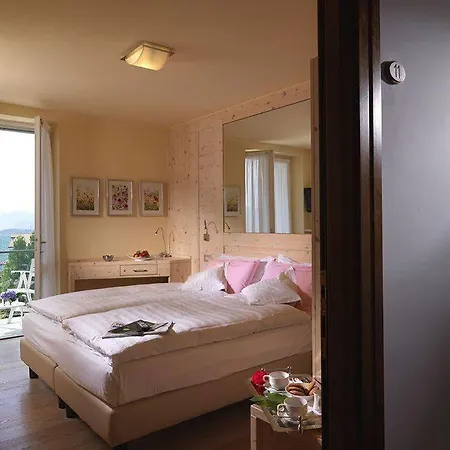 Aparthotel Miralago & Manerba del Garda