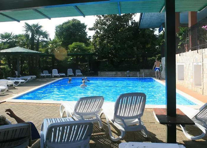 Aparthotel Miralago & Manerba del Garda