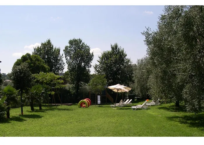 Aparthotel Miralago & 3*