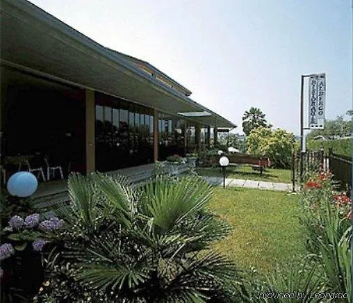 Miralago & Aparthotel 3*
