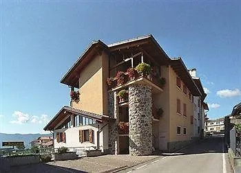 Aparthotel Miralago & Manerba del Garda