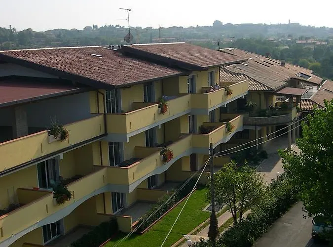 Aparthotel Miralago & Manerba del Garda