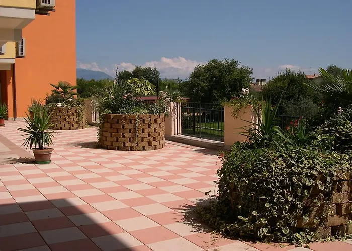 Aparthotel Miralago & Manerba del Garda
